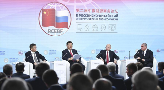 الصين وروسيا تتعهدان بتعزيز التعاون في مجال الطاقة