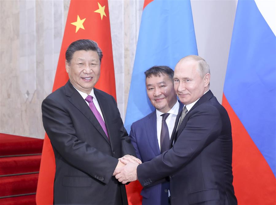تقرير إخباري: الصين وروسيا ومنغوليا تتعهد بتعزيز التعاون الثلاثي