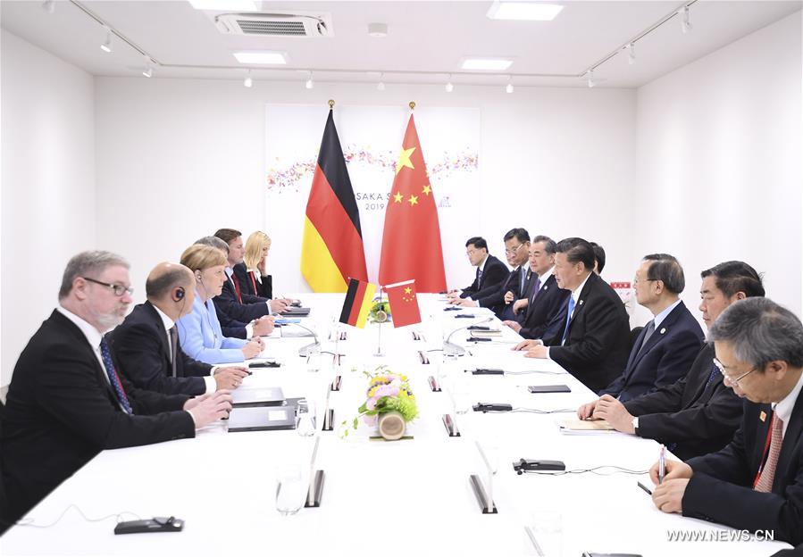 الصين وألمانيا تعربان عن تأييدهما للتعددية