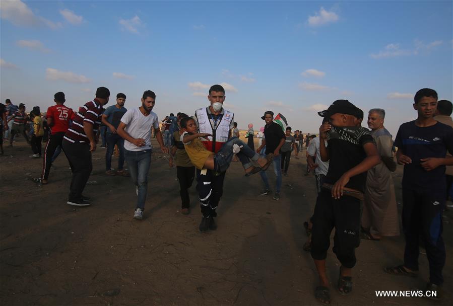 إصابة 55 فلسطينيا بمواجهات مع الجيش الإسرائيلي ضمن مسيرات العودة شرق قطاع غزة