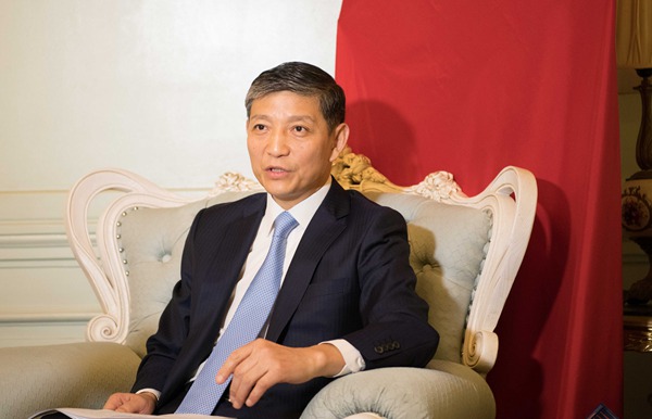 سفير الصين لدى مصر لشبكة الشعب: الصداقة الصينية ـ المصرية عميقة تتدفق إلى الأمام مثل مياه نهر النيل