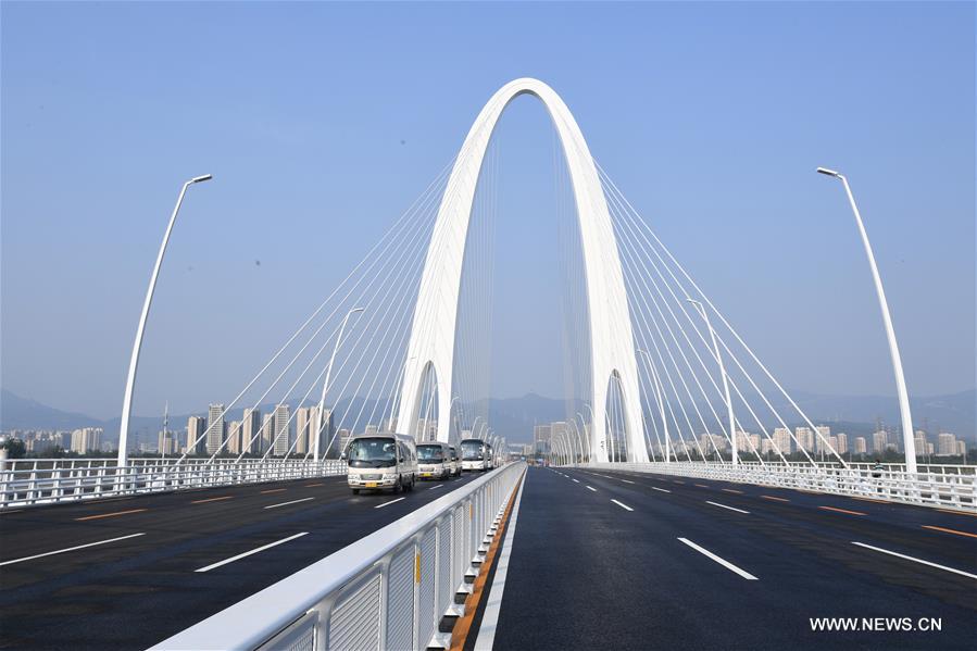 افتتاح جسر جديد لتمديد أشهر طريق ببكين