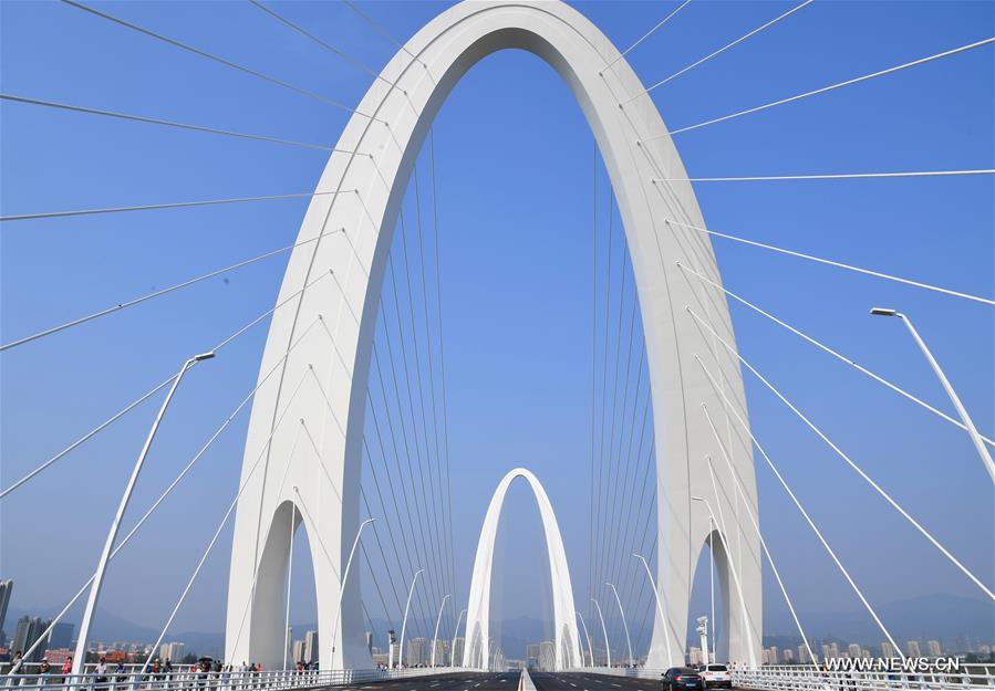 افتتاح جسر جديد لتمديد أشهر طريق ببكين