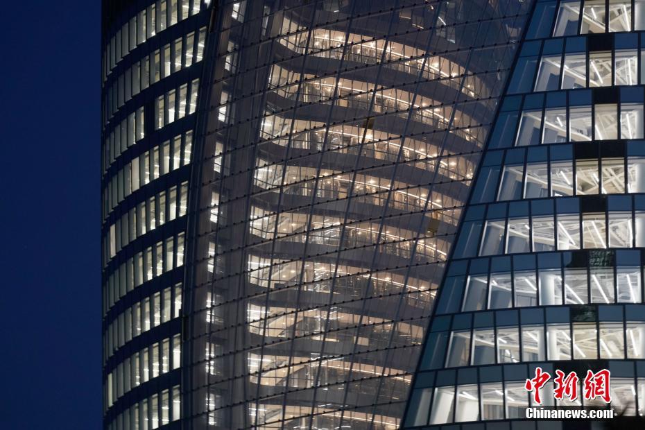 بكين ستشهد افتتاح عمل معماري آخر للمنهدسية الراحلة زها حديد