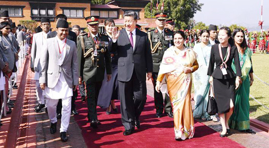 شي يعود إلى بكين بعد اجتماع غير رسمي مع رئيس الوزراء الهندي وزيارة لنيبال