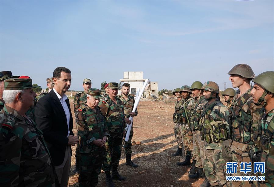 الرئيس الأسد يزور الخطوط الأمامية في ريف إدلب شمال غرب سوريا