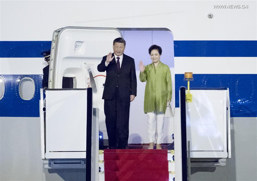الرئيس الصيني يصل إلى البرازيل لحضور قمة مجموعة بريكس