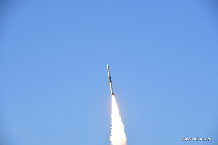 الصين ترسل خمسة أقمار صناعية إلى مدارها بصاروخ واحد