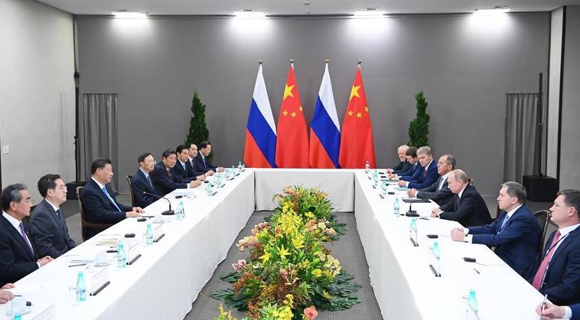شي يدعو إلى الحفاظ على قوة دفع سليمة من تنمية العلاقات الصينية-الروسية على مستوى عال