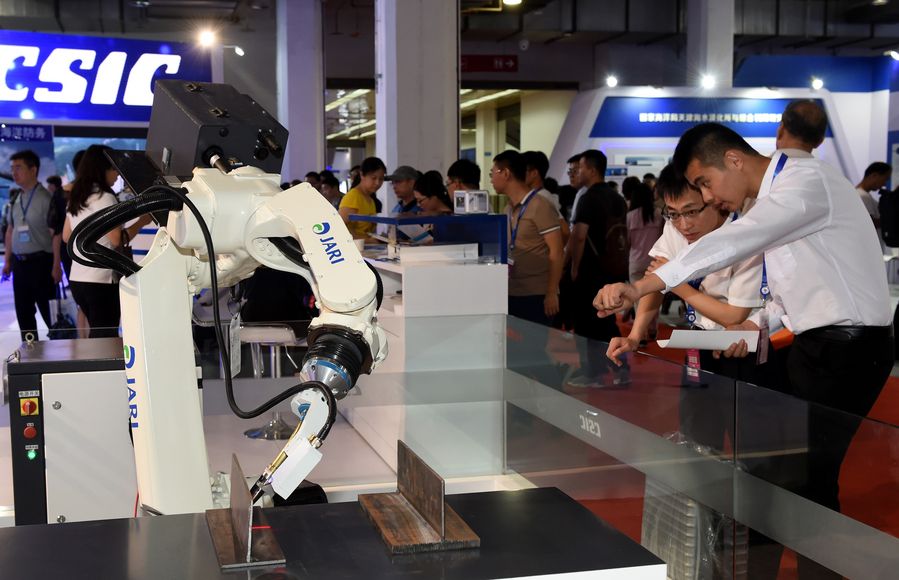 نمو سريع لشركات التصنيع ذات التقنية العالية في الصين