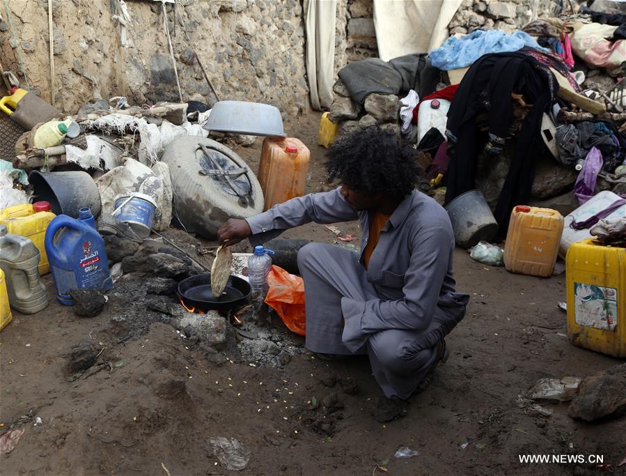 تحقيق اخباري: الشتاء.. ضيف ثقيل على النازحين اليمنيين