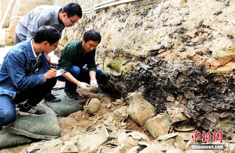اكتشاف مقبرة ضخمة بالقرب من ضريح الامبراطور تشين شيهوانغ