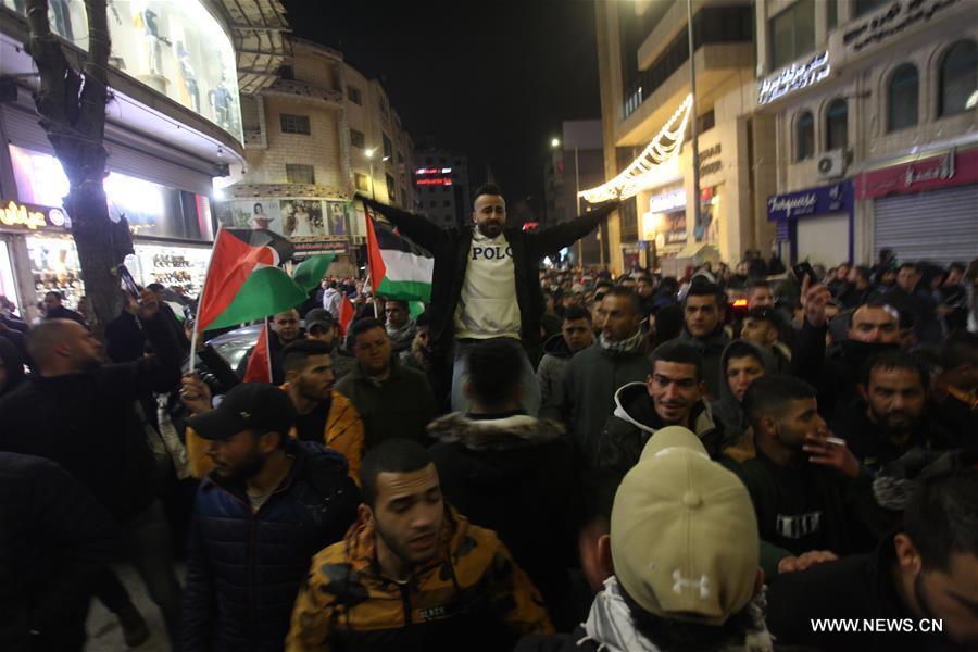الفلسطينيون يحشدون ضد خطة ترامب ويؤكدون رفضها وأنها لن تمر