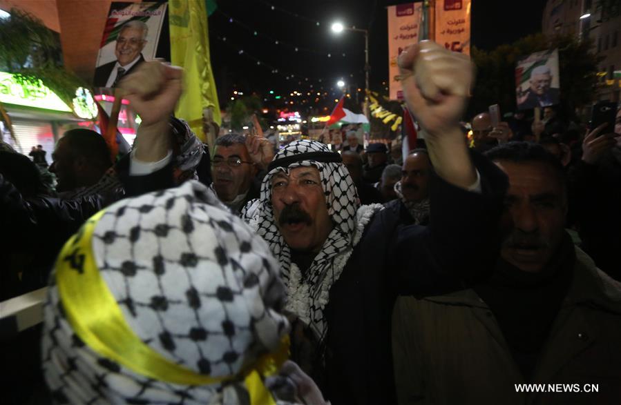 الفلسطينيون يحشدون ضد خطة ترامب ويؤكدون رفضها وأنها لن تمر