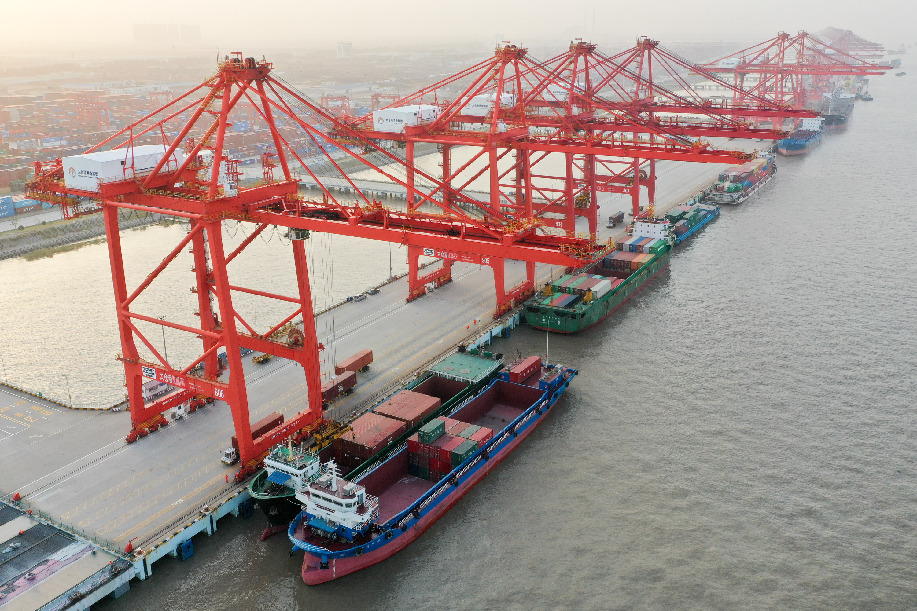 ارتفاع تدفق البضائع عبر الموانئ الصينية بنسبة 8.8 بالمائة في عام 2019