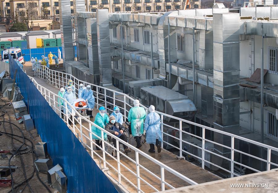مستشفى حديث البناء في ووهان يستقبل المرضى المصابين بفيروس كورونا الجديد