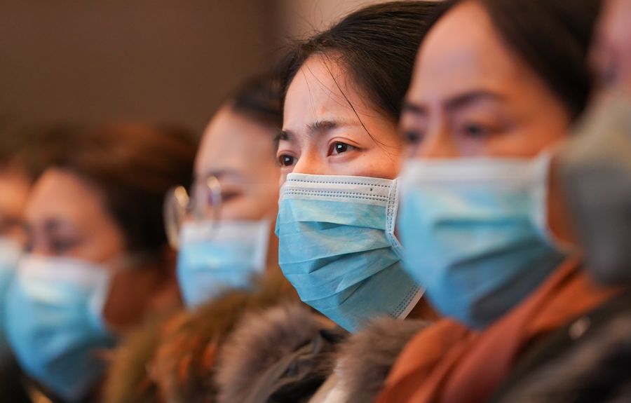  أكثر من 10 آلاف موظف طبي صيني يتوجهون الى مقاطعة هوبي للمساعدة في السيطرة على الوباء