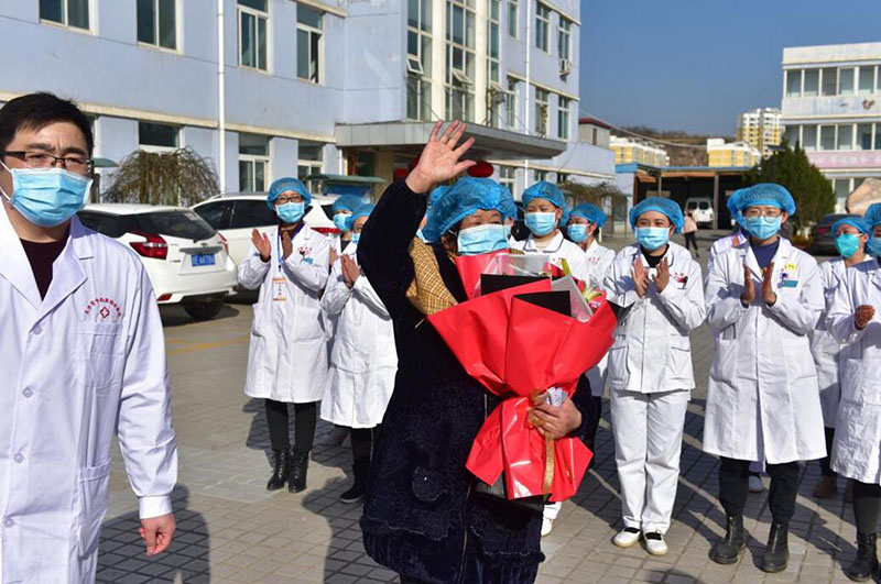 تقرير إخباري: جهود الصين لمكافحة فيروس كورونا الجديد حققت نتائج إيجابية مرحلية