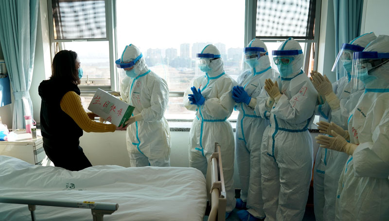22888 مريضا بفيروس كورونا الجديد يغادرون المستشفيات بعد شفائهم في الصين