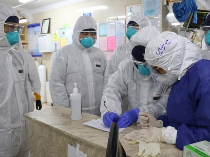 مقابلة : خبراء طبيون صينيون يحللون وضع تفشي فيروس كورونا الجديد في إيران وسط جهد حثيث لنقل خبراتهم
