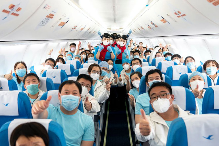 بالصور:تذاكر طيران إبداعية لتوديع الطواقم الطبية الداعمة لمقاطعة هوبي
