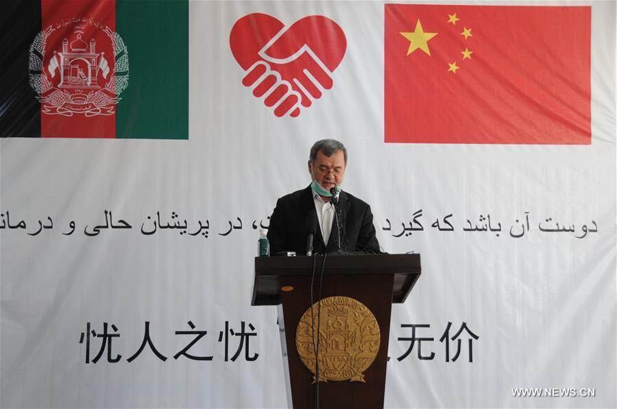 الصين تسلم إمدادات طبية لأفغانستان لمحاربة مرض 