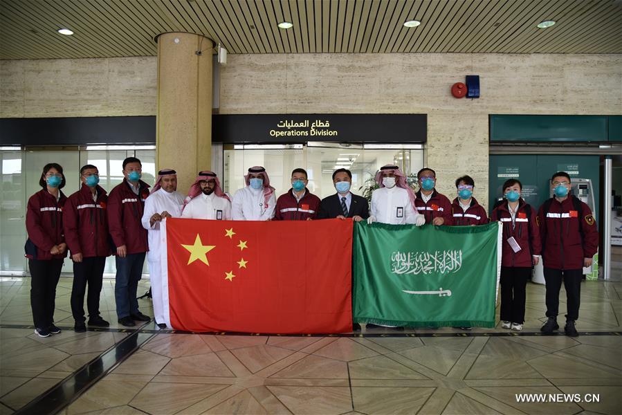 خبراء صينيون يزورون السعودية لتقديم الدعم لمكافحة فيرس كورونا