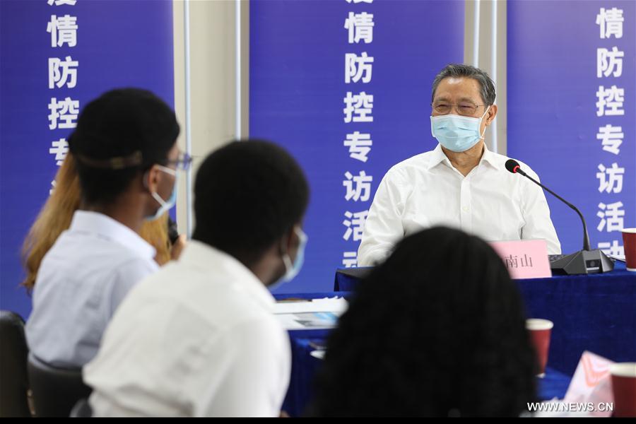الخبير الصيني الشهير تشونغ نان شان يشاطر أفكاره حول السيطرة على مرض 