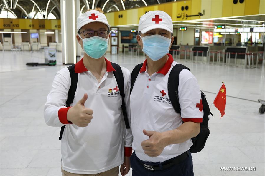 فريق الخبراء الصيني يغادر العراق بعد 50 يوما من العمل الدؤوب لمجابهة مرض فيروس كورونا المستجد