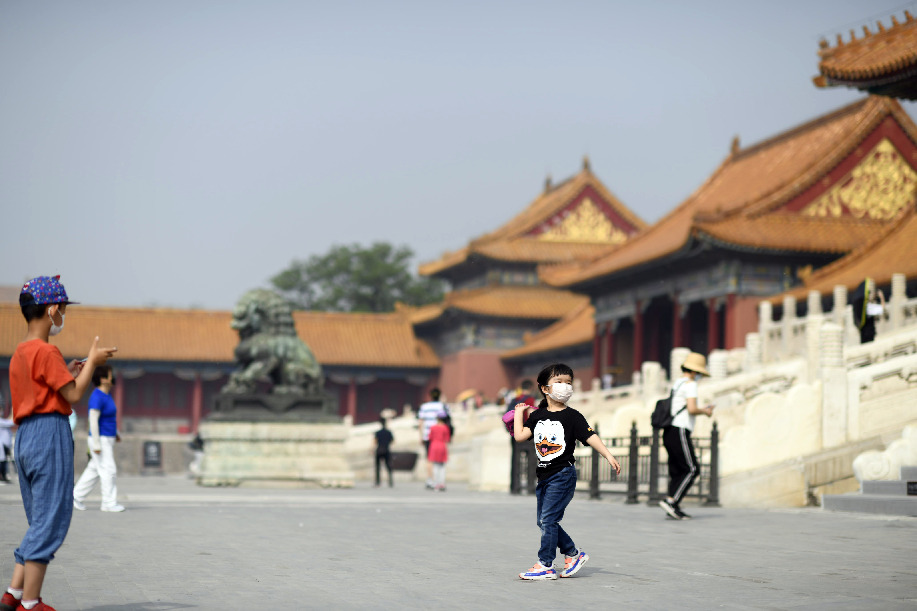 الصين تشهد 23 مليون رحلة سياحية محلية في اليوم الأول من عطلة عيد العمال