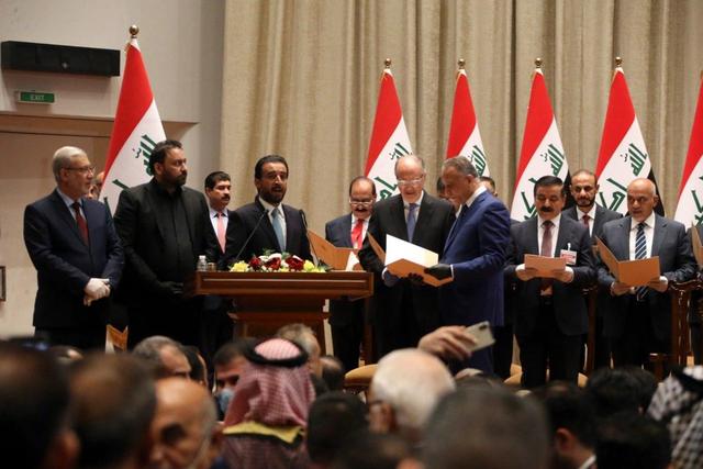 العراق: الكاظمي يتسلم رئاسة الحكومة من عبدالمهدي
