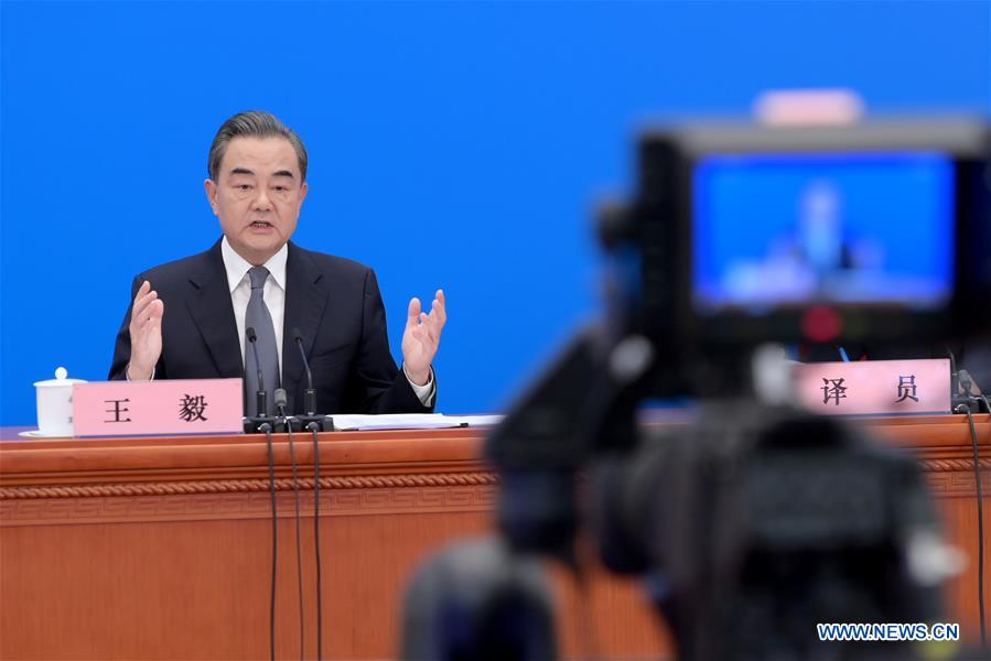 وزير الخارجية الصيني يلتقي الصحافة بشأن السياسة والعلاقات الخارجية