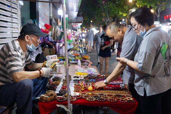 تقرير: تشنغدو بعد الوباء... سياسات إدارة المدينة المرنة تساعد على إعادة حيوية الاقتصاد المحلي
