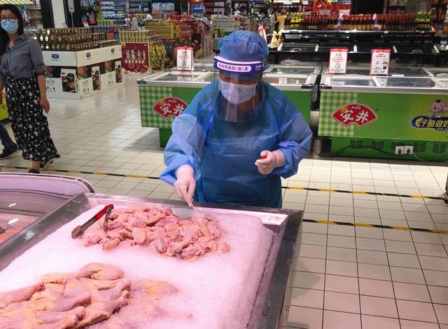 بكين تجري اختبارات عينات في أسواق المنتجات الزراعية