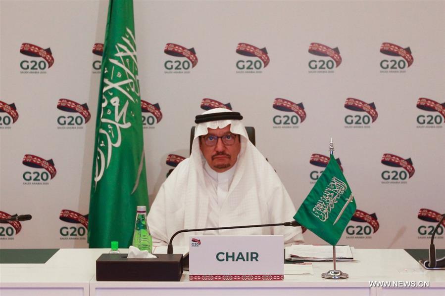 وزير التعليم السعودي يؤكد ضرورة بناء أنظمة تعليمية قوية خلال الأزمات