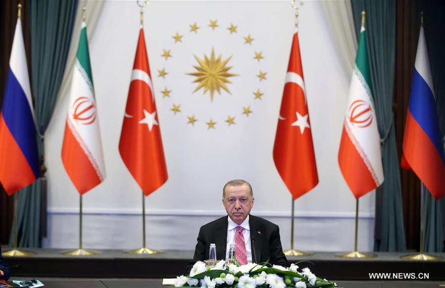 تركيا تتعهد بالحفاظ على السلام والأمن في سوريا