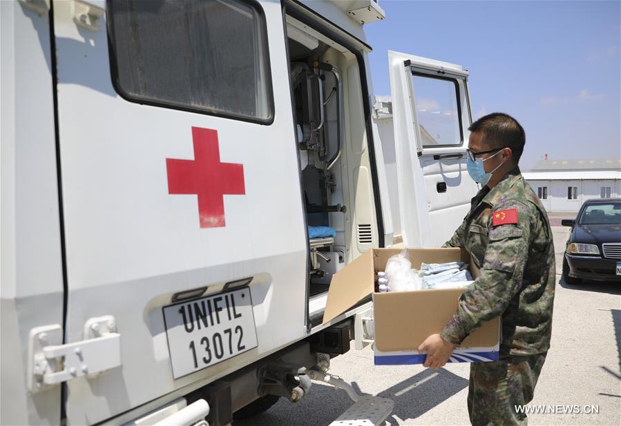 قوات حفظ السلام الصينية تقدم مساعدة طبية إلى بيروت بعد وقوع انفجارات مميتة