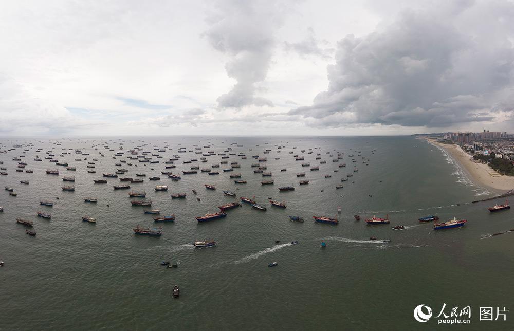 انتهاء حظر الصيد السنوي في بحر الصين الجنوبي