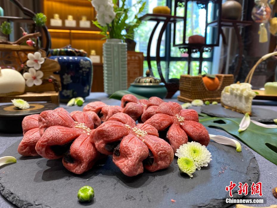 بالصور: هذه الأطعمة اللذيذة مصنوعة من الأعشاب الصينية