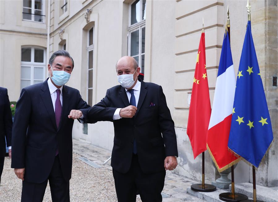 الصين وفرنسا تتفقان على تعزيز التعاون لتكونا مثالا في العلاقات بين الدول الرئيسية