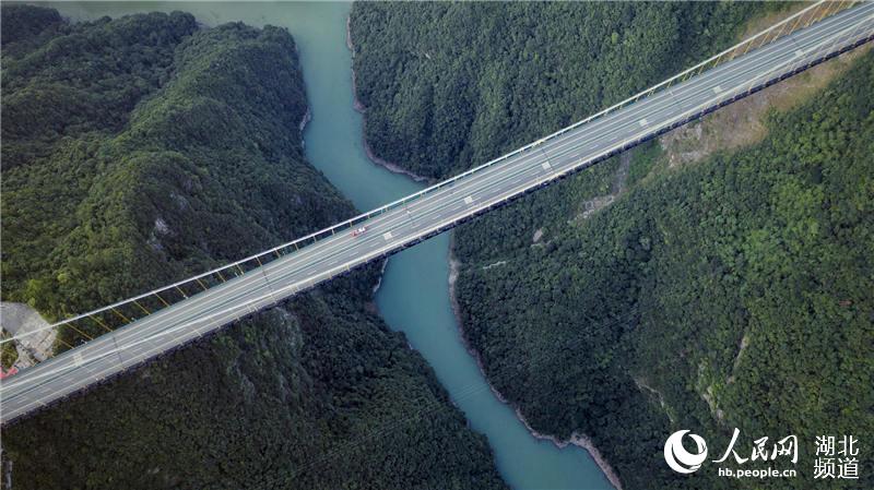 جسر نهر سيدو .. سابقة في تاريخ بناء الجسور في العالم