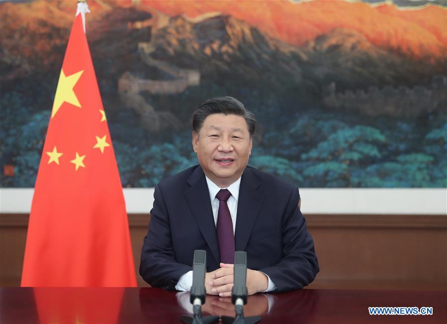 في الصورة الملتقطة يوم 4 سبتمبر 2020، الرئيس الصيني شي جين بينغ يلقي كلمة عبر الفيديو خلال قمة التجارة العالمية في الخدمات بمعرض الصين الدولي لتجارة الخدمات 2020.