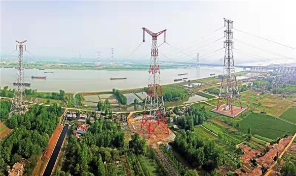 الطاقة الكهربائية المنتجة في شينجيانغ تساهم في خفض الانبعاثات في شرقي الصين