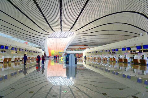 مع اقتراب الذكرى السنوية الأولى لافتتاحه: مطار بكين داشينغ الدولي يشهد أكثر من 10 ملايين رحلة ركاب