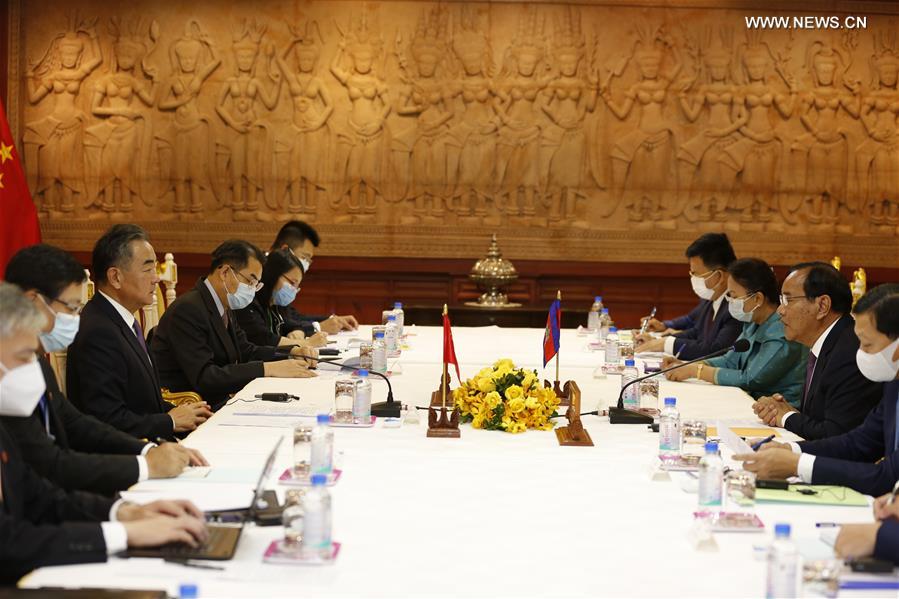 الصين وكمبوديا تتفقان على تعزيز التعاون
