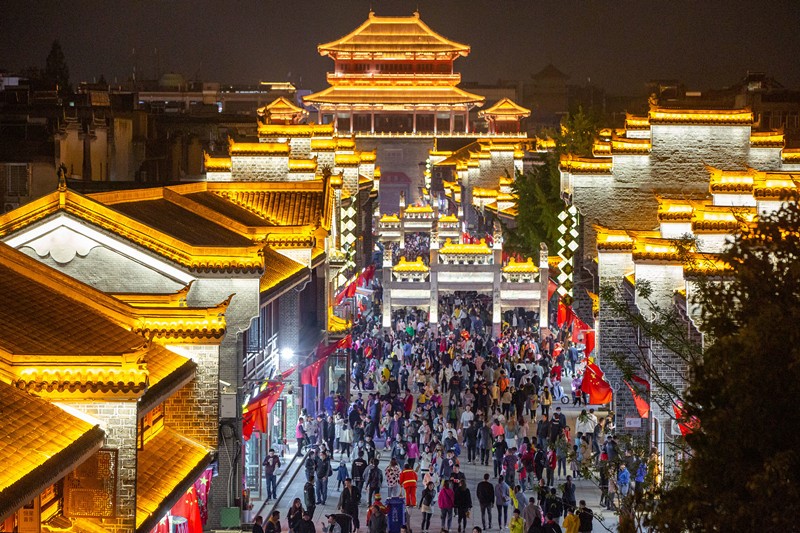 انتعاش السوق السياحي الصيني خلال عطلة أكتوبر فاق كل التوقعات