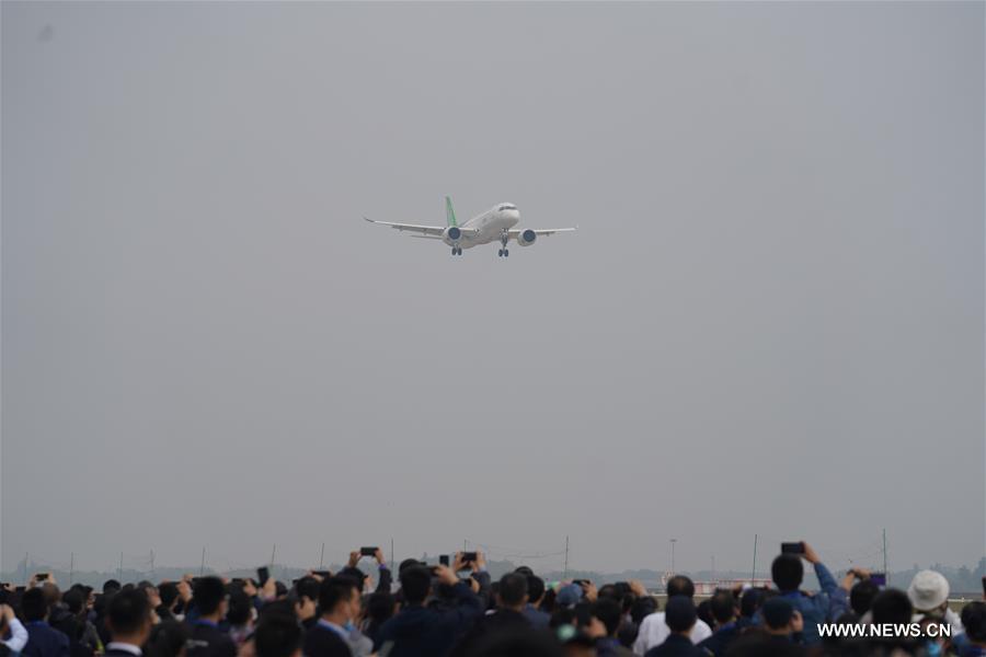 طائرة الركاب الصينية 