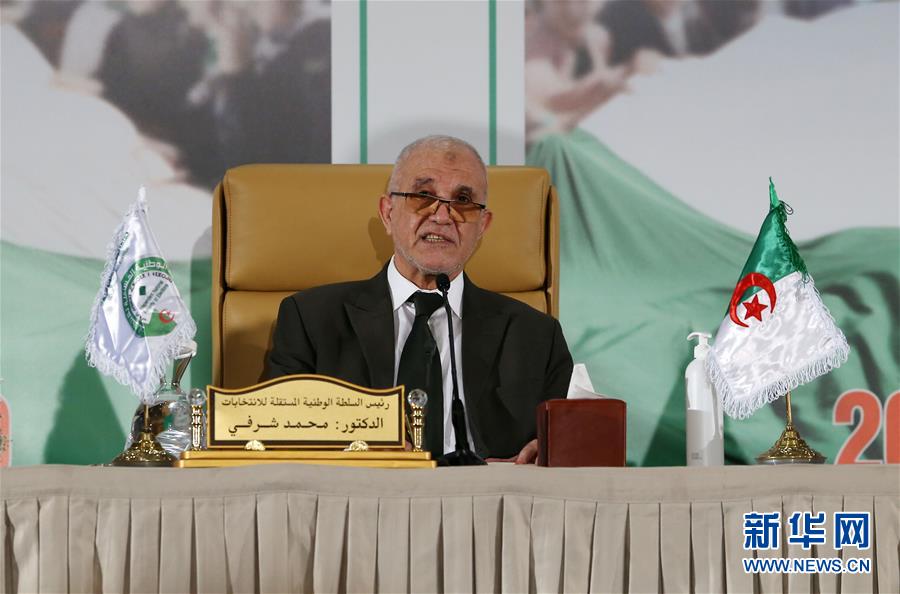 الرئاسة الجزائرية تعتبر نتيجة الاستفتاء على الدستور تعبيرا حقيقيا عن إرادة الشعب