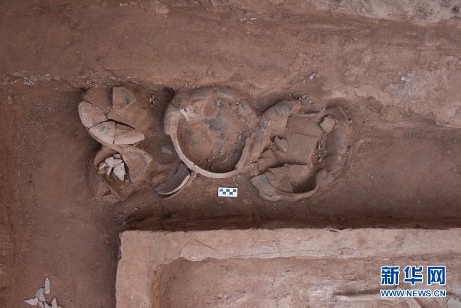 العثور على مقبرتين قديمتين بالقرب من موقع للتراث العالمي شمالي الصين