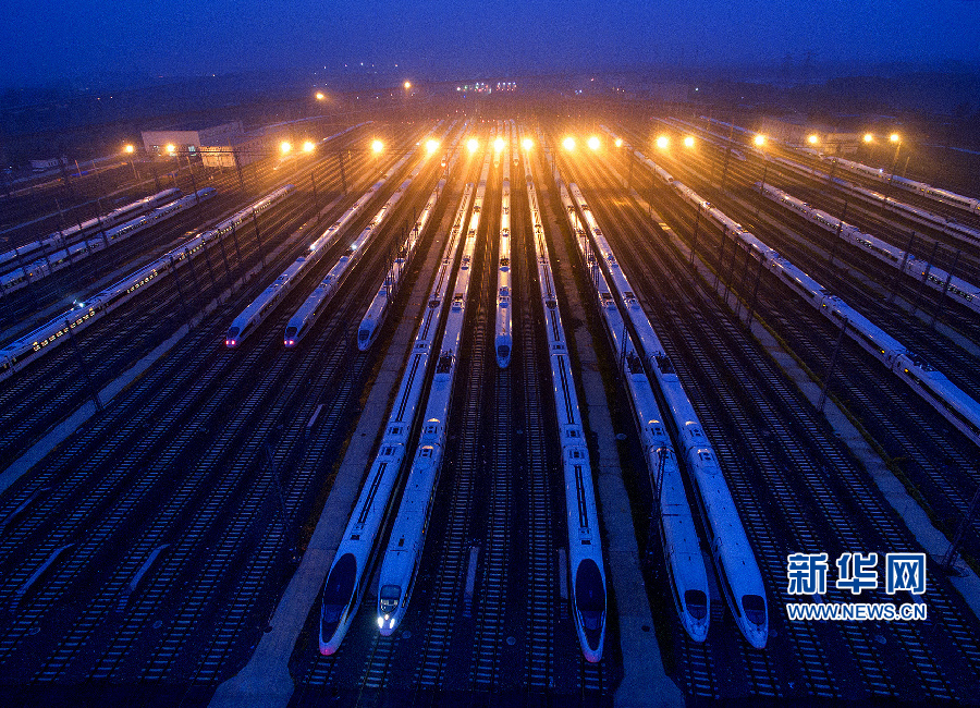 الصين تعتزم بناء المزيد من السكك الحديدية داخل تجمعات المدن الكبرى
